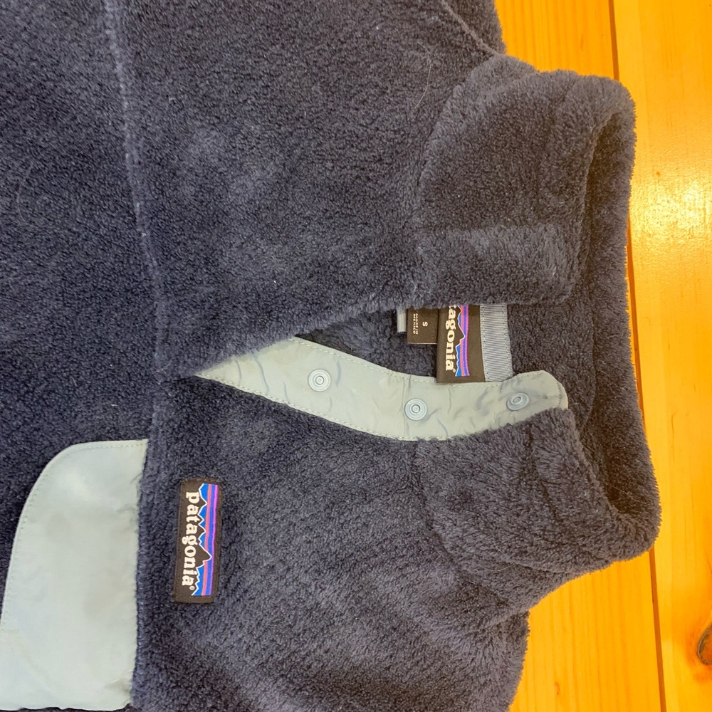 PATIGOINA pullover sweatshirt - Picture 2 of 3